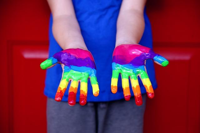 Immagine per Turriaco lancia l'Apericena Arcobaleno a favore dei diritti