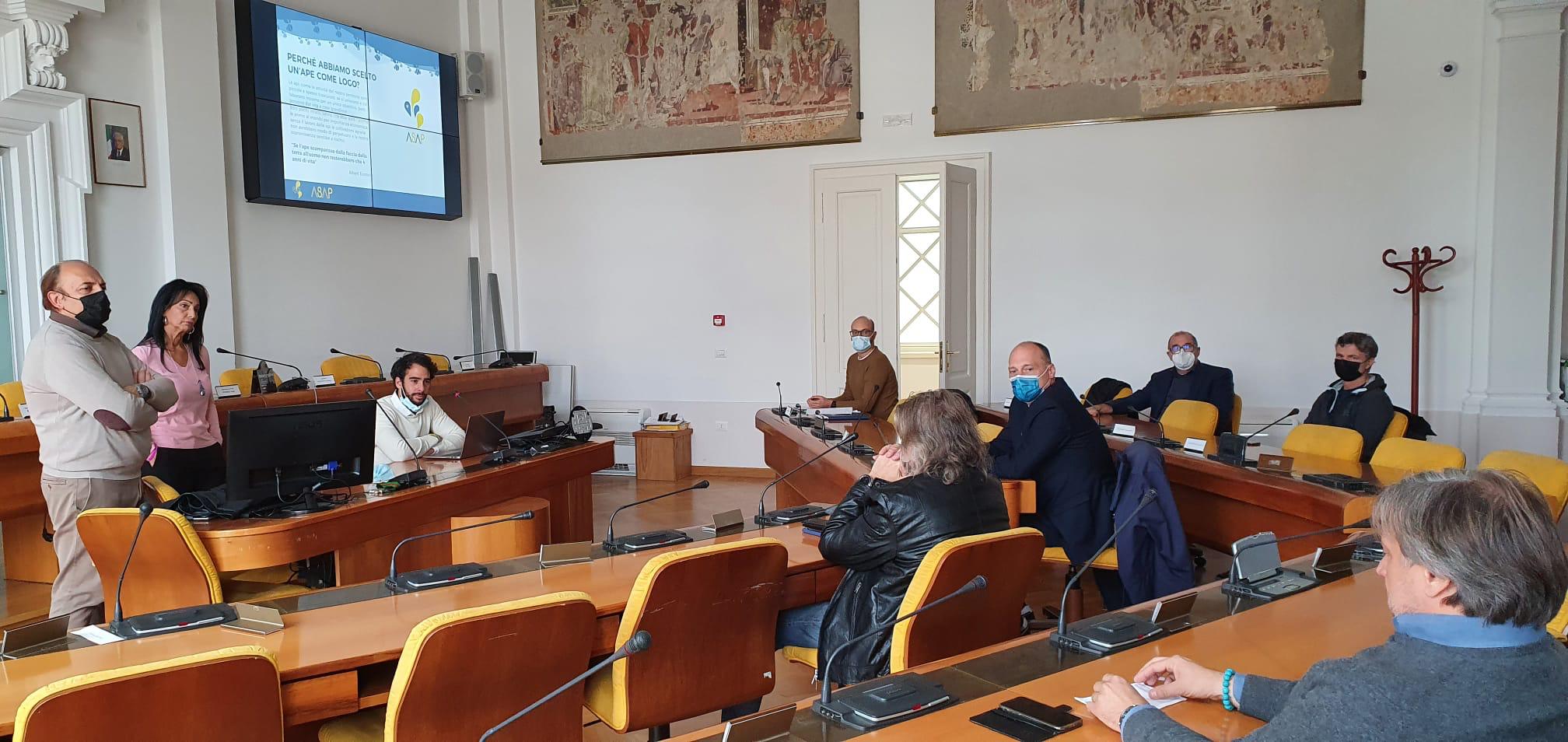 Immagine per Monfalcone, il Comune sostiene le attività commerciali con una nuova piattaforma Web di promozione