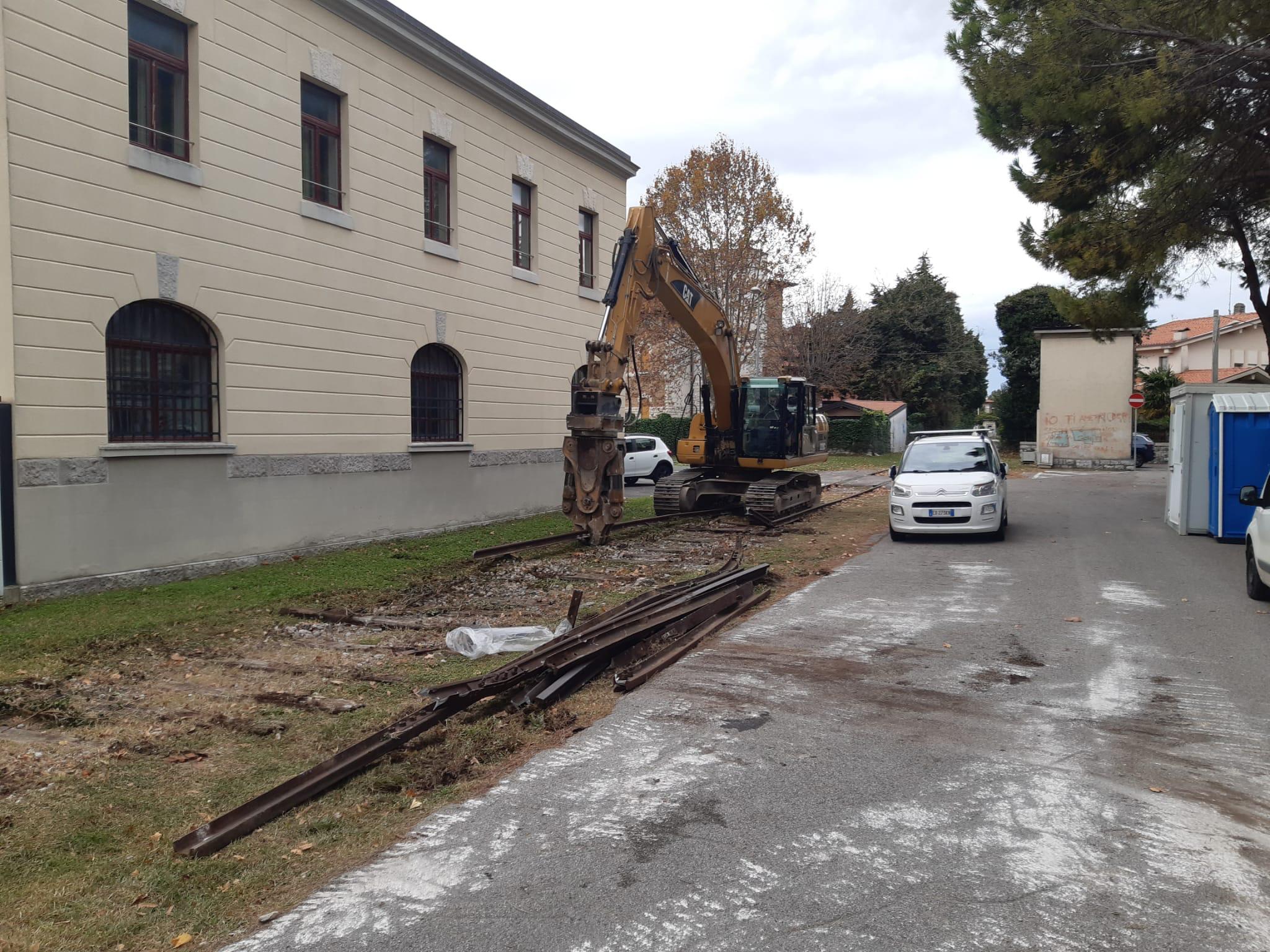 Immagine per Monfalcone, al via la trasformazione del tracciato ferroviario in pista ciclabile
