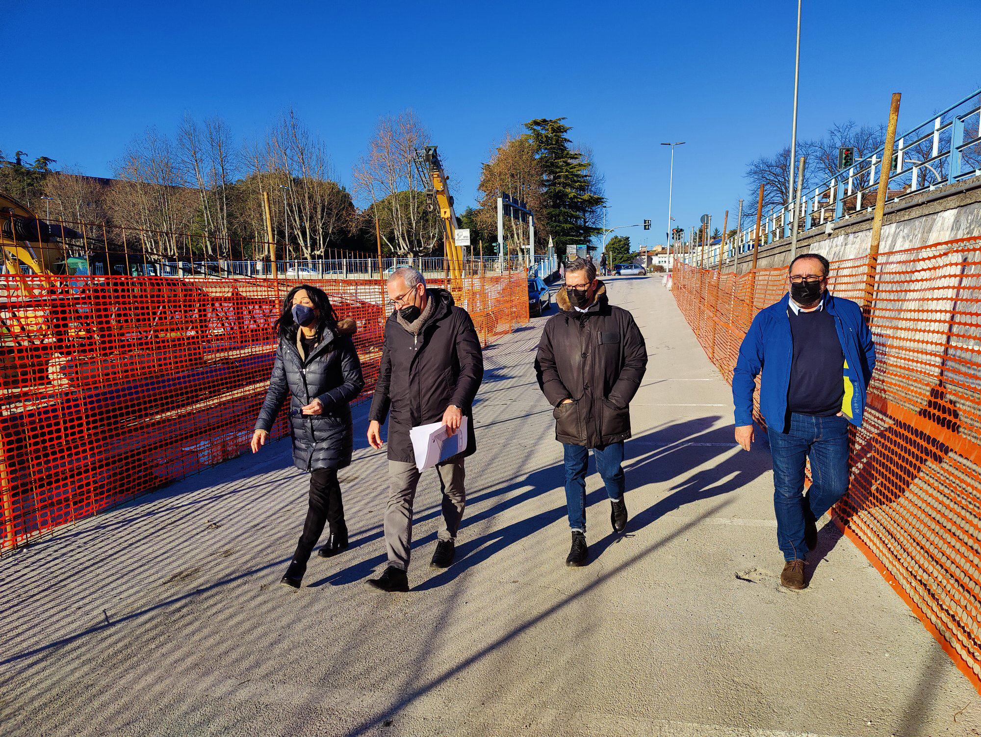 Copertina per Monfalcone, sopralluogo all'escavo del Canale Valentinis, 350 metri cubi tolti al giorno