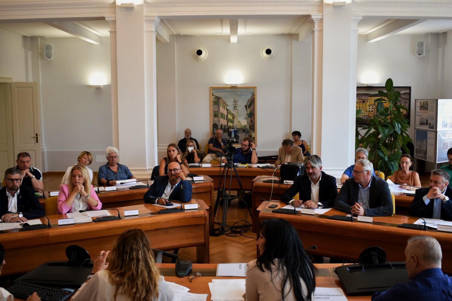 Immagine per Botta e risposta Cisint-Morsolin sui ricongiungimenti: «Monfalcone in prima linea»