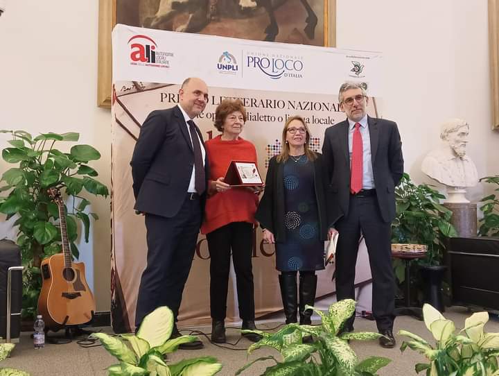 Copertina per Il copione in bisiaco convince la giuria nazionale, premio a Fulvia Cristin