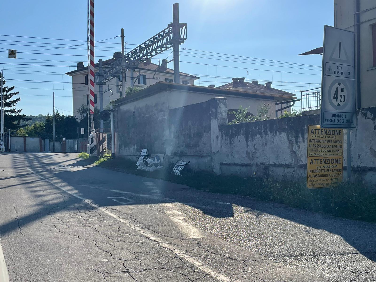 Immagine per Lavori sulla linea ferrovia, sarà chiuso il passaggio a livello di Polazzo