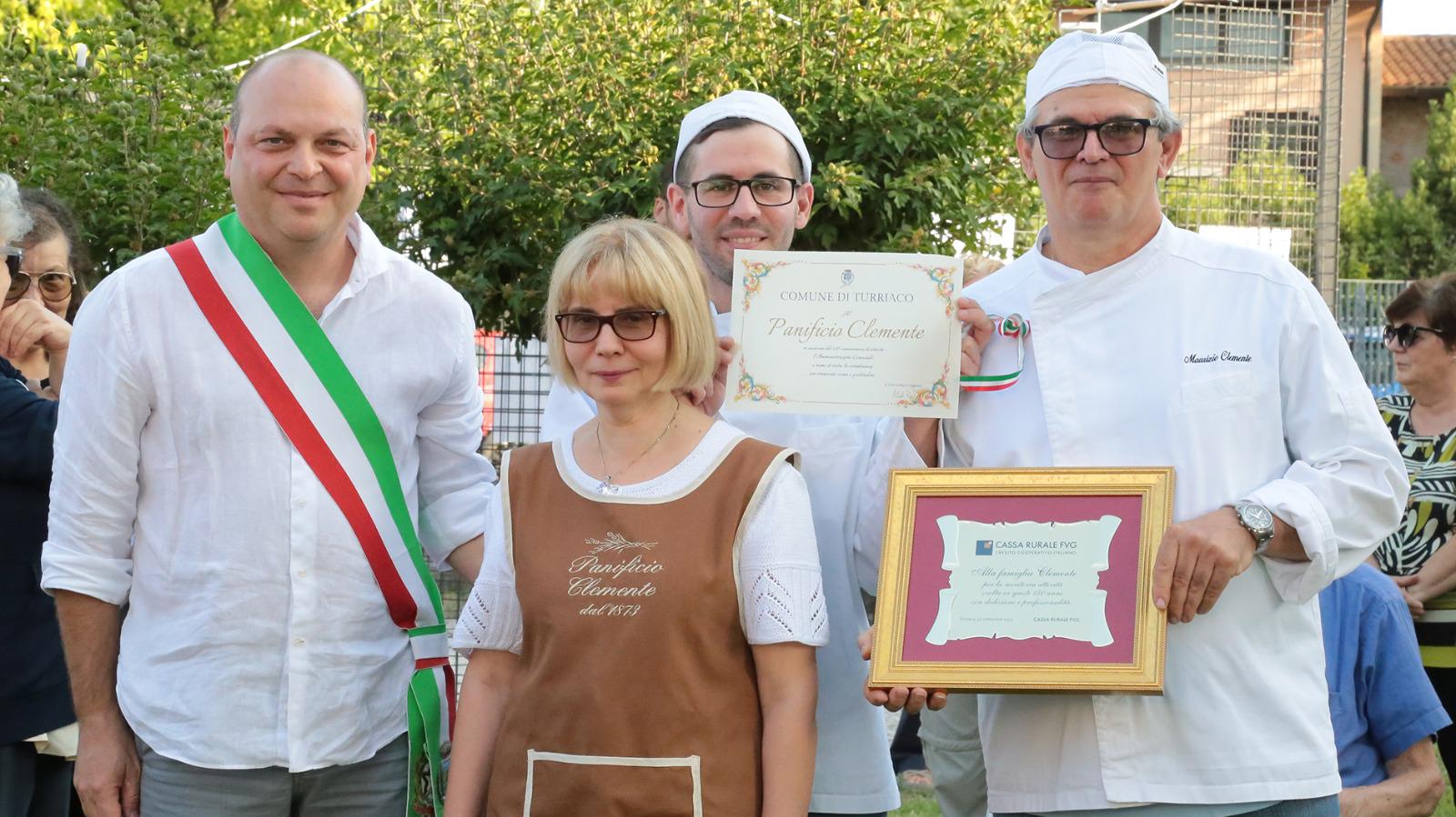 Immagine per Forno acceso da 150 anni, Turriaco in festa per Clemente