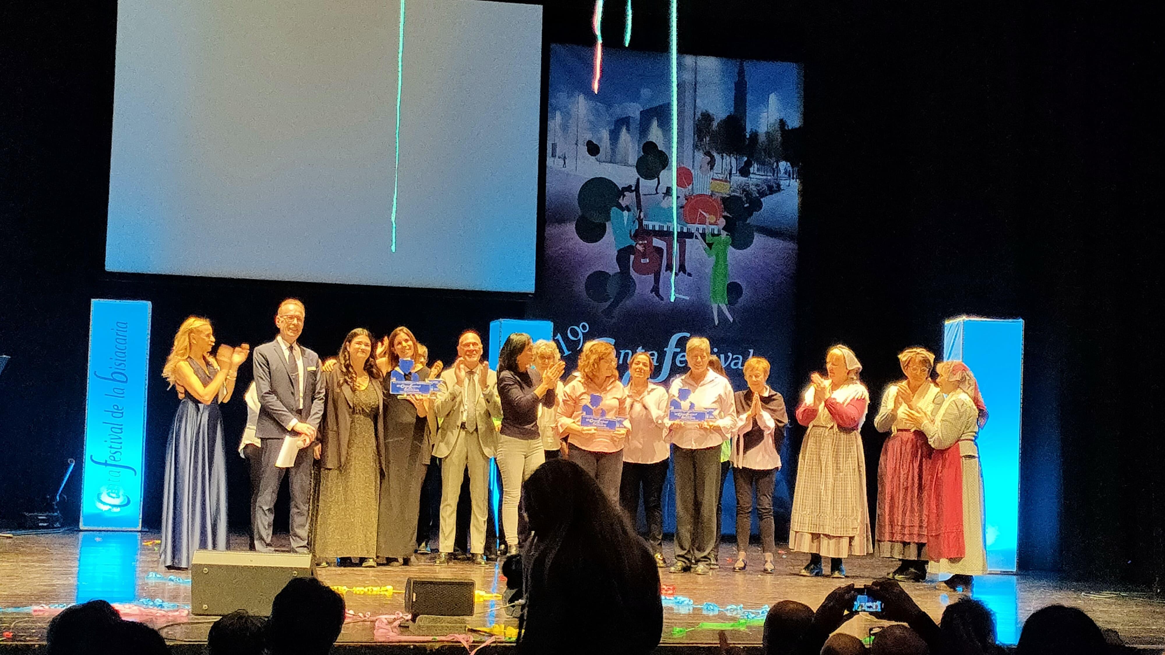 Copertina per Cantafestival in rosa, vince la canzone sull'amore scritta ed eseguita da donne