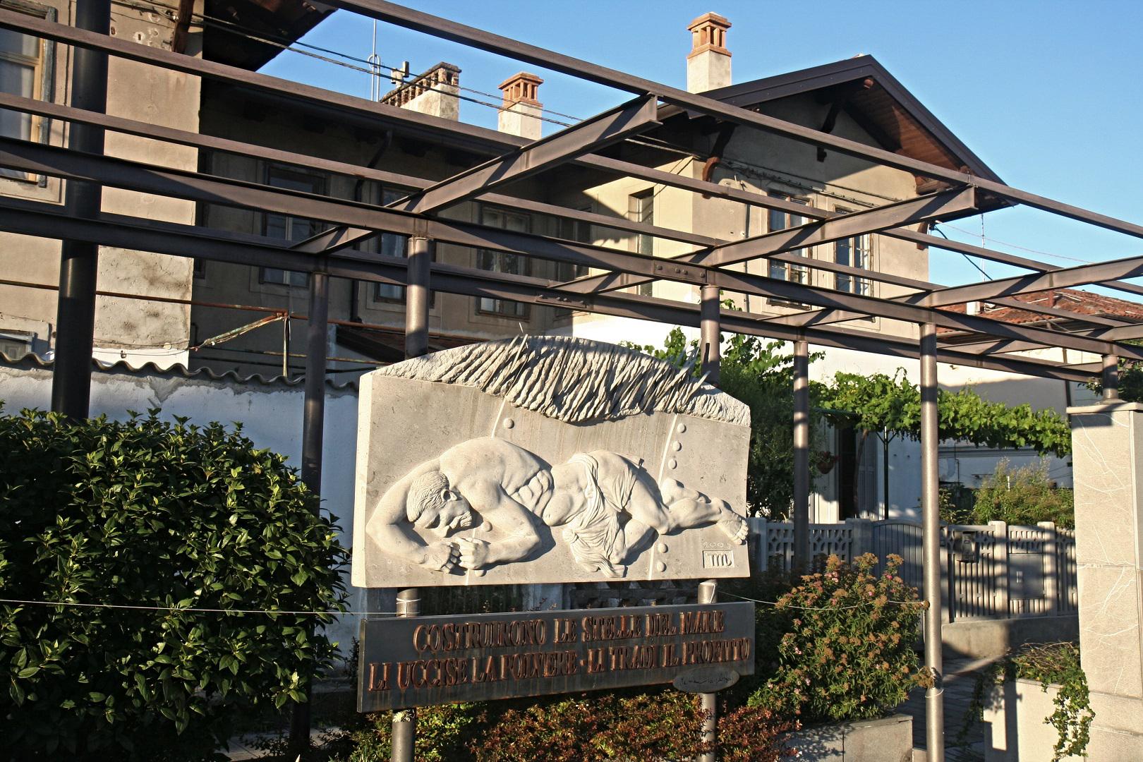 Immagine per  Amianto mai più tour a Monfalcone, il ricordo con gli studenti del Pertini 