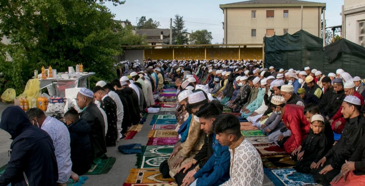 Immagine per Caso moschee, Comune prende tempo su ripresa delle preghiere a Monfalcone