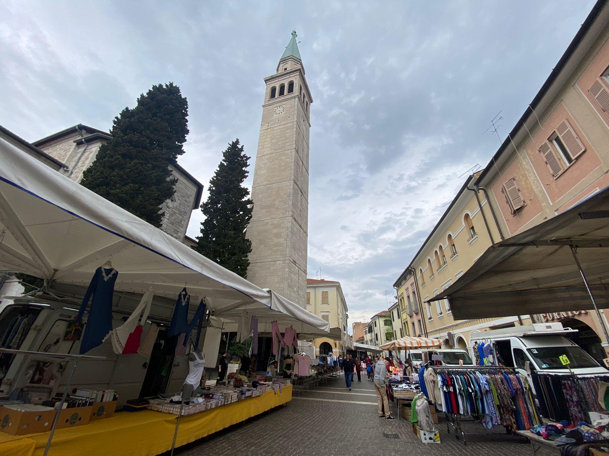 Immagine per Preghiere islamiche: il Consiglio di Stato nega il commissario a Monfalcone