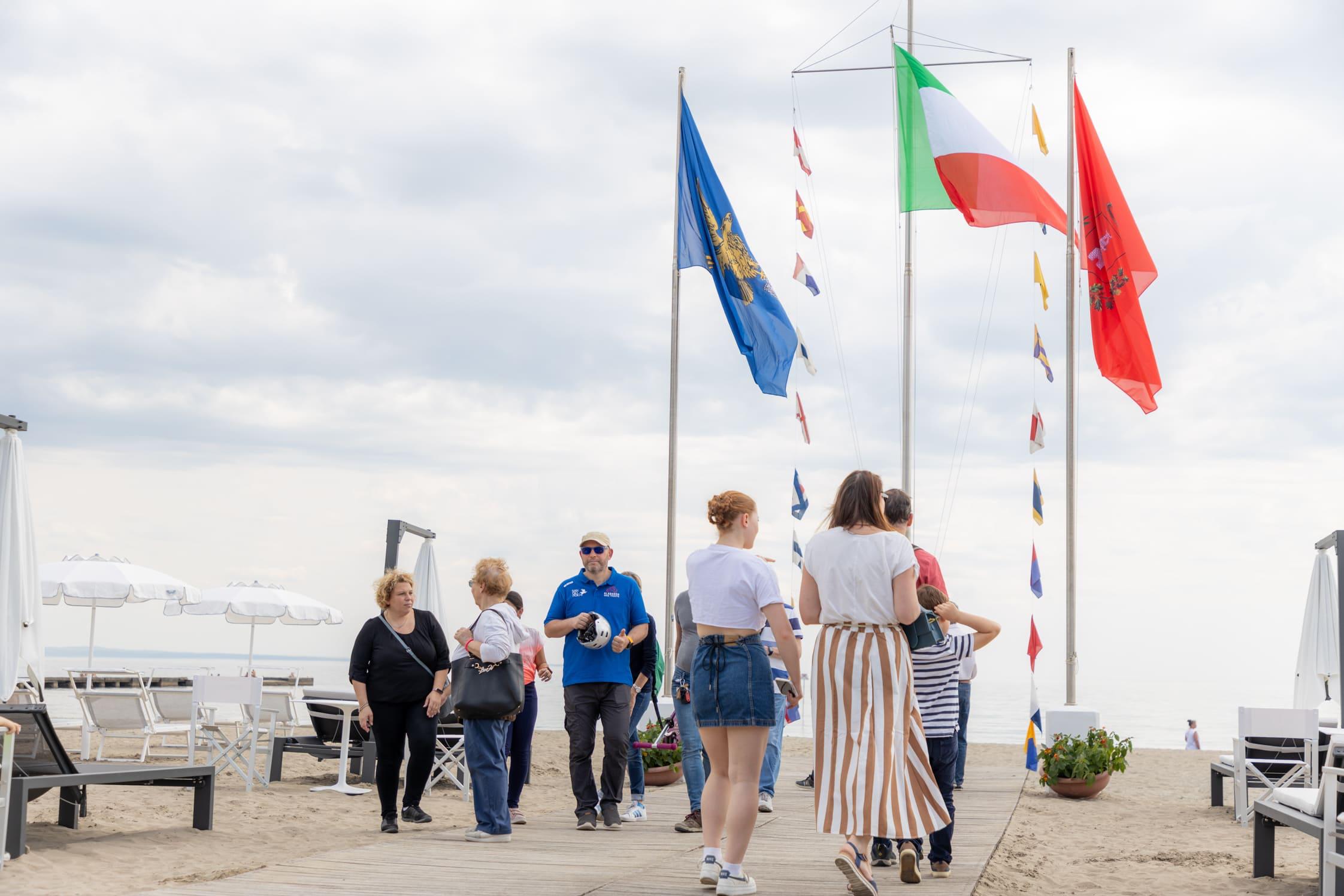 Immagine per Grado sfida il meteo e inaugura la stagione, tutte le novità sulle spiagge Git