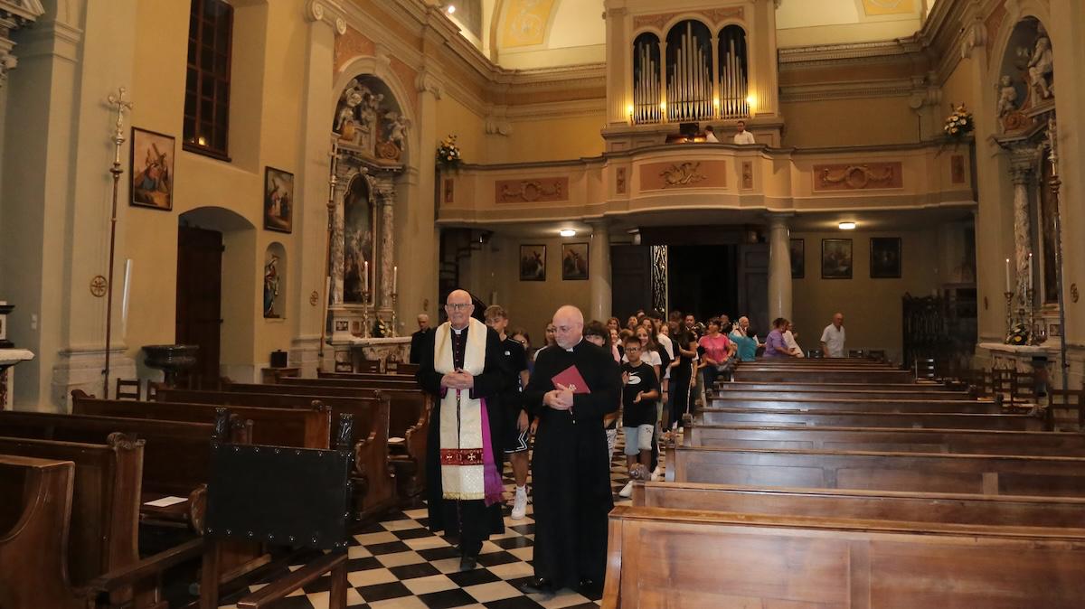 Copertina per Riapre la chiesa di Romans dopo tre anni, i fedeli riaccolti da don Michele