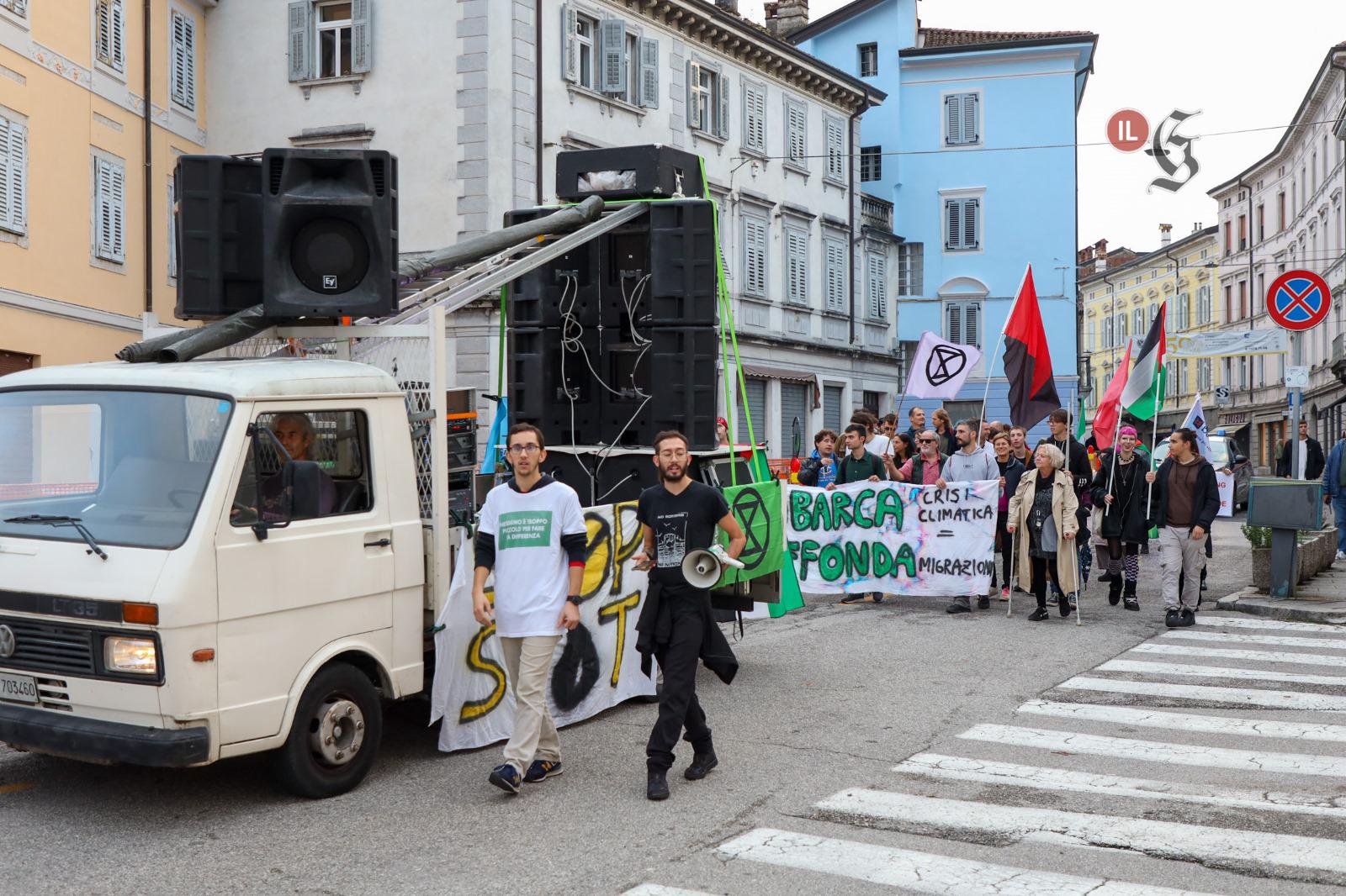 Immagine per Tornano a Gorizia i Fridays for future: «Stop al genocidio in Palestina»