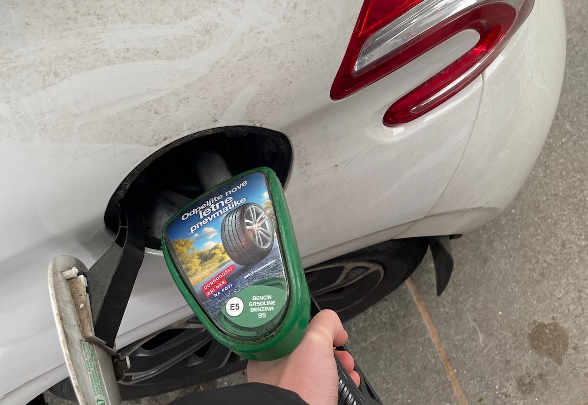 Immagine per Slovenia, lieve rincaro della benzina. Il diesel scende di 0,022 euro al litro