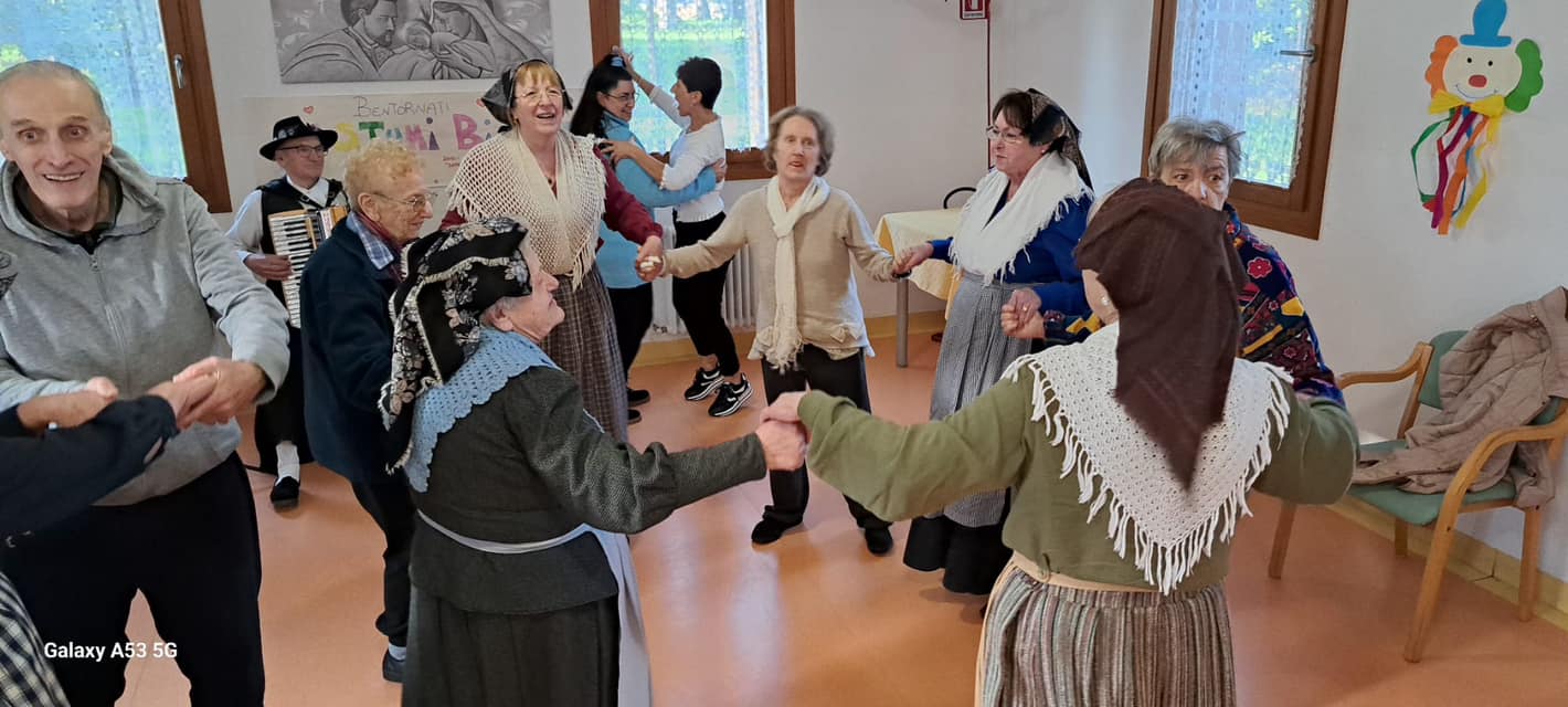 Immagine per Fotonotizia - Premio internazionale per il Gruppo Costumi Tradizionali Bisiachi
