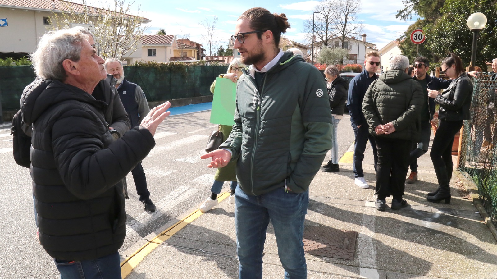 Immagine per La raccolta firme a Begliano raggiunge quota 450, cittadini di nuovo in piazza domenica 6 aprile