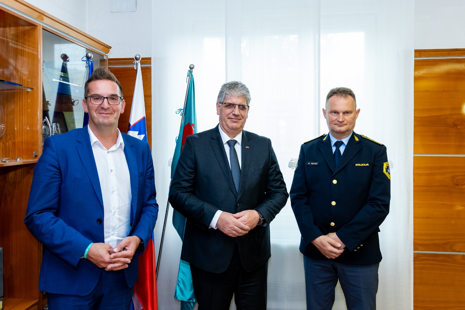 Copertina per Il ministro degli interni sloveno in visita a Nova Gorica, «città sicura ma sui confini serve ancor più controllo»