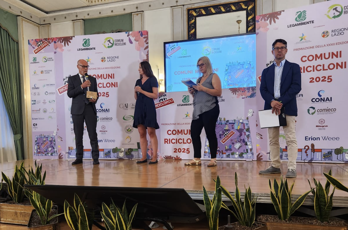Immagine per Premio a Isontina Ambiente per la qualità del compost: riconoscimento dal CIC all’Ecoforum di Legambiente