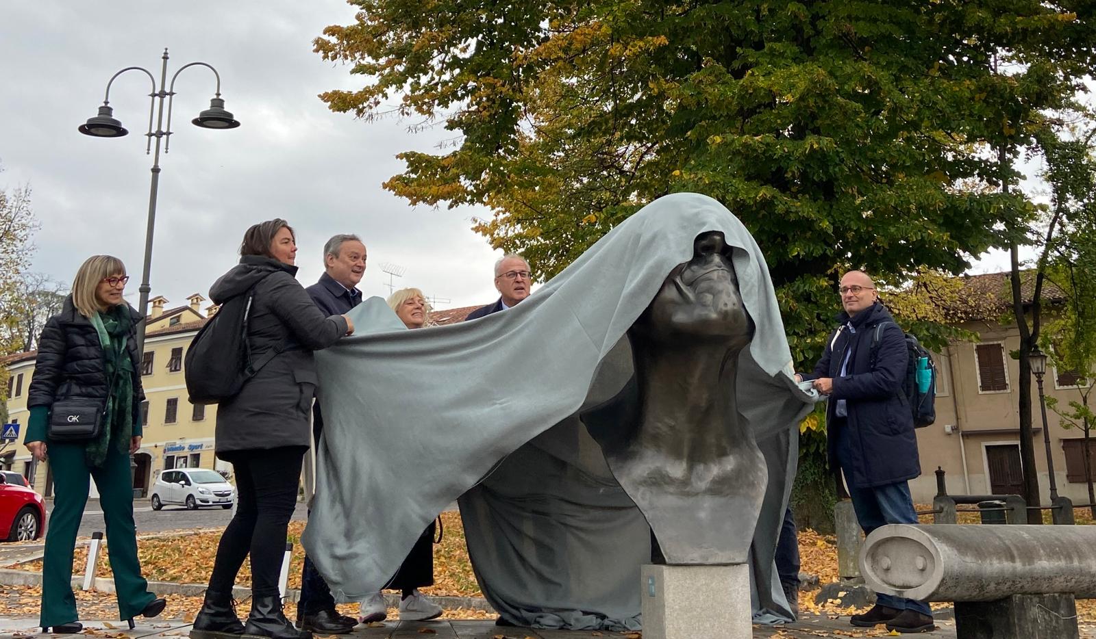 Immagine per Le teste di Messerschmidt per Go! 2025 in piazza Sant'Antonio e in Transalpina  