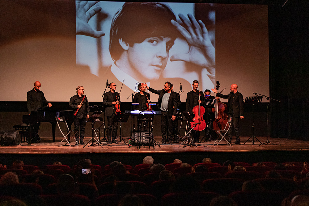 Il mito di Paul McCartney e i Beatles: al Verdi Gianmarco Tognazzi e il Trio Saverio Mercadante