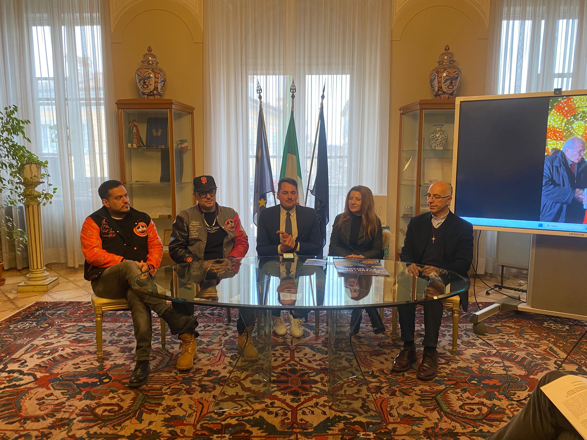 Immagine per Fuochi d'artificio parzialmente silenziati e musica fino alle 2.30, ecco il Capodanno di Gorizia