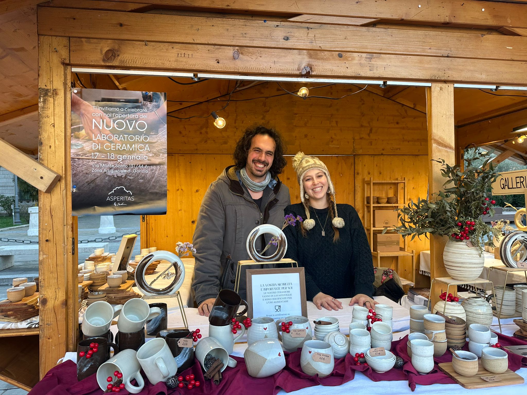 Immagine per 'Asperitas' apre il laboratorio in via del Monte Santo: ecco la ceramica etica di Sandra e Cristian