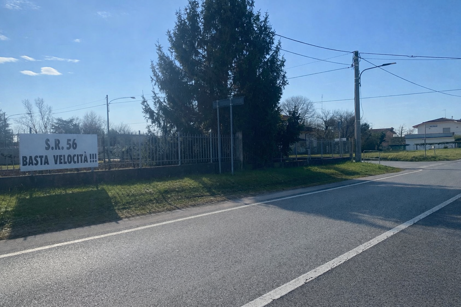 Immagine per Gorizia, i residenti di via alla Stesa richiamano l'attenzione: «Ci sentiamo dimenticati»