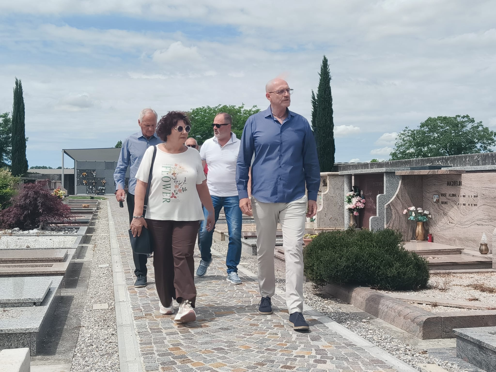 Pieris, ultimati i viali in porfido del cimitero a norma di Peba