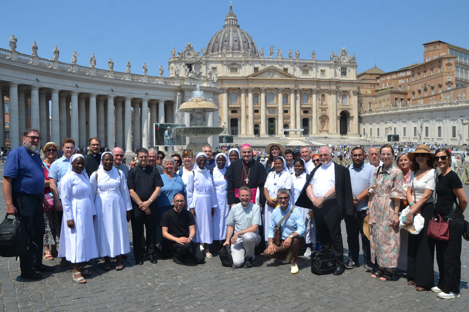 Monsignor Dianin riceve il pallio da Papa Leone a Roma: festa per le diocesi di Gorizia e Chioggia