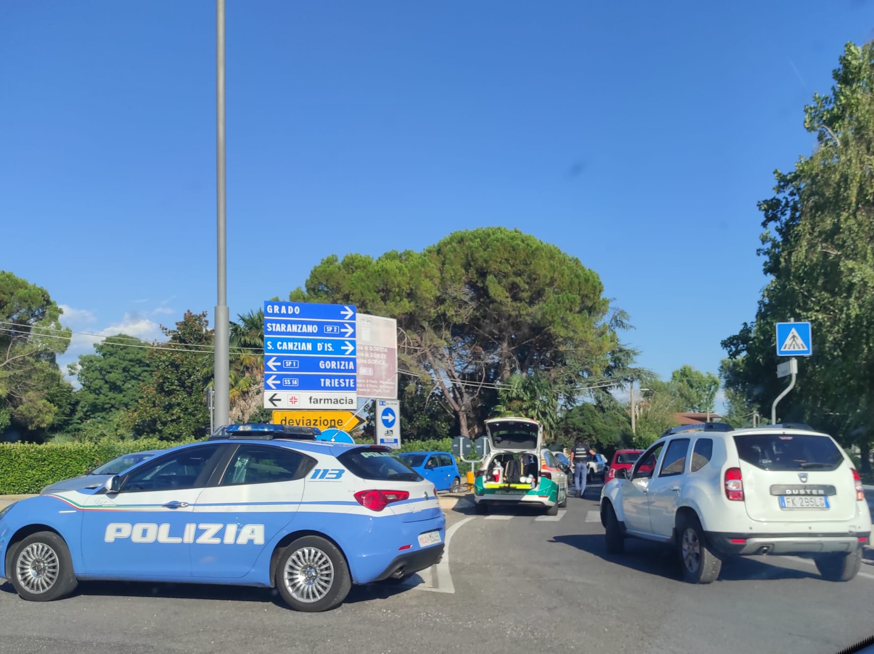 Immagine per Donna investita in bici sulla rotonda a Pieris, trasportata all'ospedale di Monfalcone