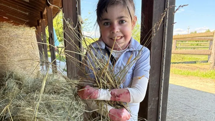Immagine per Da Gorizia a Disneyland Paris: il sogno di Rebecca, bambina con l’Epidermolisi Bollosa