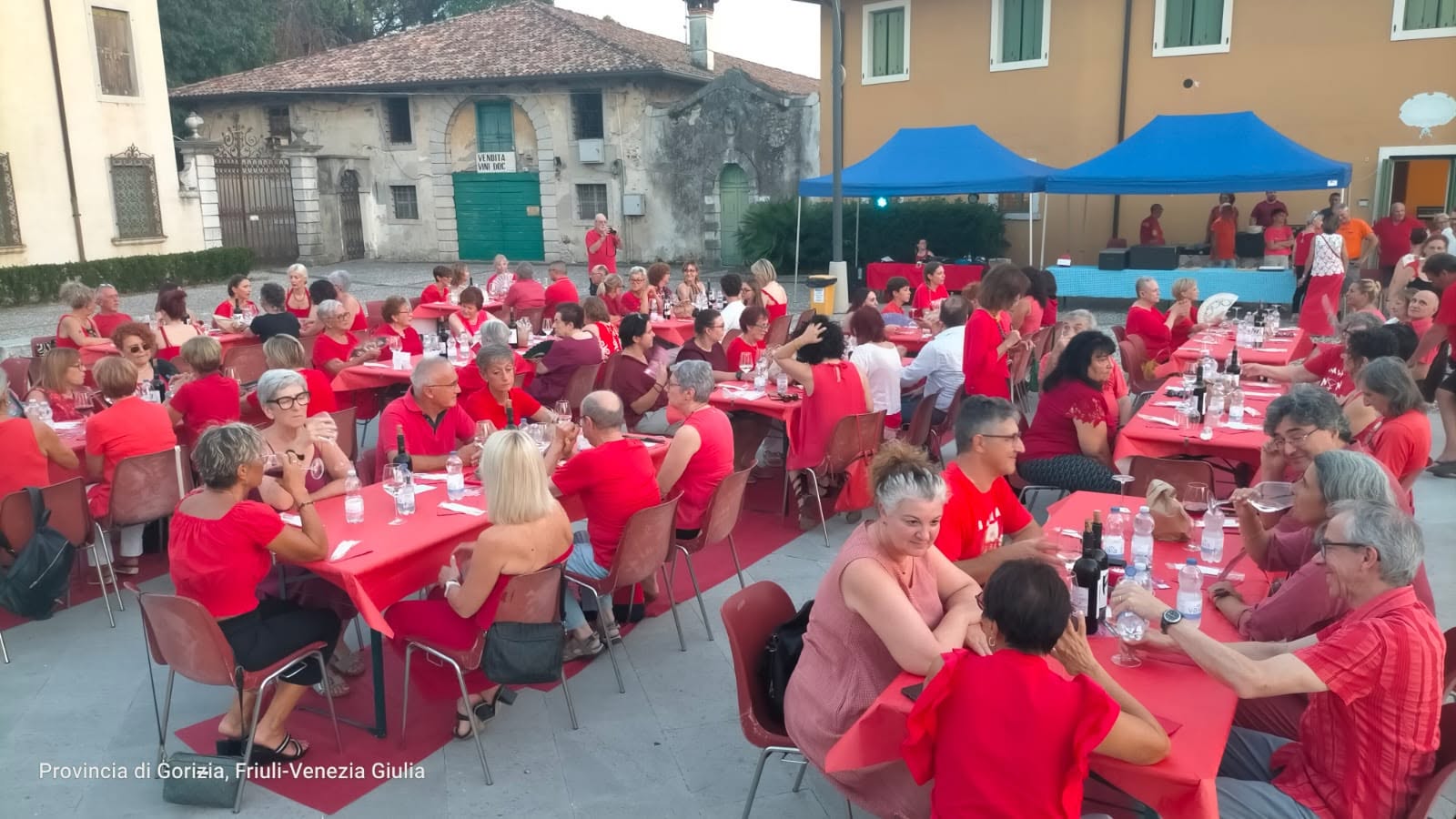 Immagine per Turriaco si veste di rosso per sostenere il Centro antiviolenza