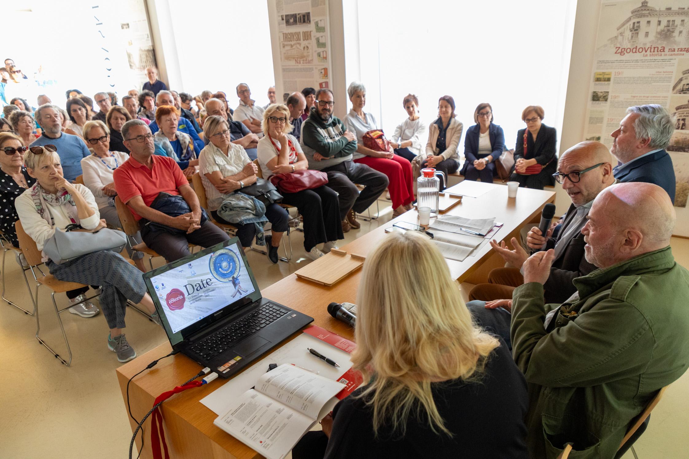 Copertina per Una nuova Europa dopo 20 anni da quella notte a Gorizia, futuro e rischi per l'Ue