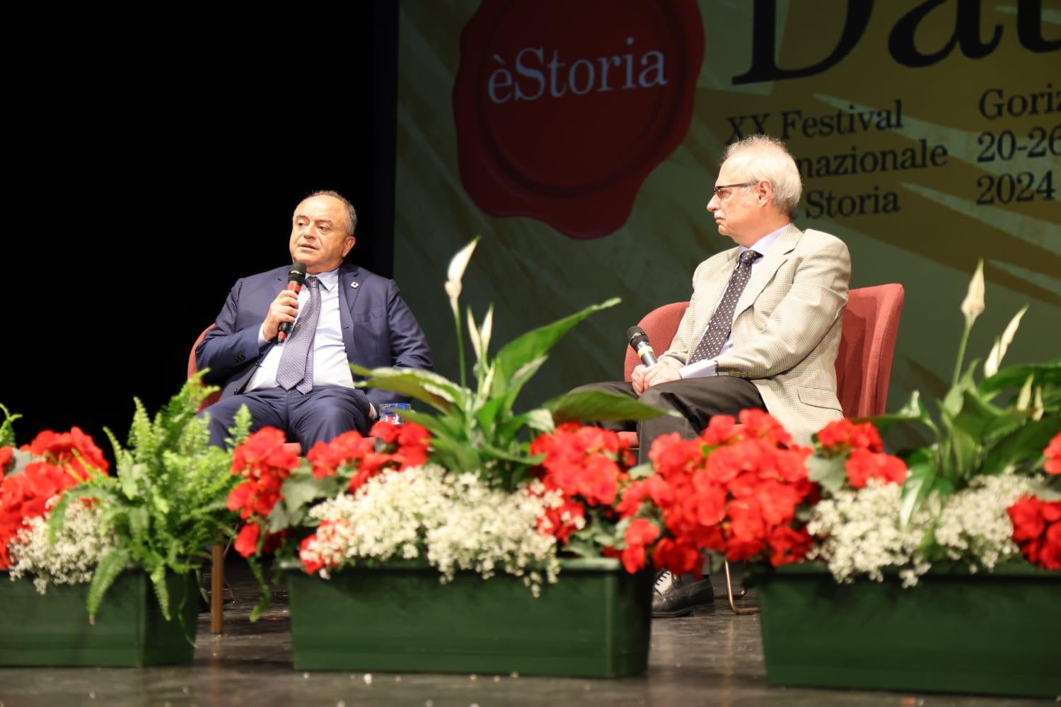 Copertina per La mafia di oggi, il magistrato Gratteri a Gorizia: «Così la 'ndrangheta lavora online»
