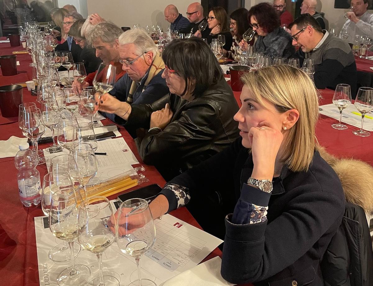 Copertina per Il corso Assaggiatore di vino si sposta nel Museo, 14 lezioni a Cormons