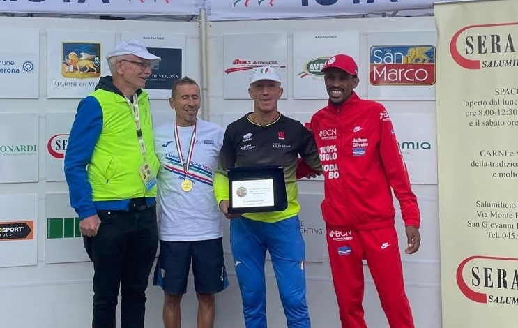 Copertina per Marco Visintini campione a Verona, l'ironman di Cormons corre verso i Mondiali