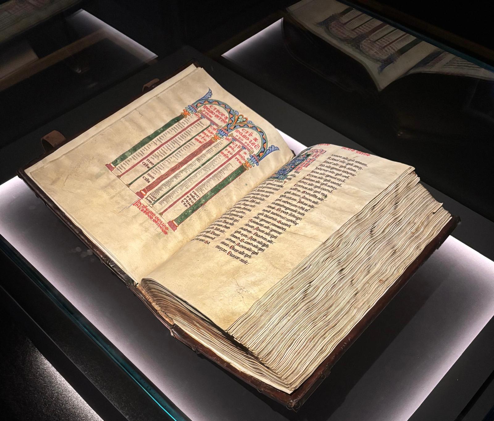 Tesoro di Aquileia: una Bibbia del XIII secolo torna a splendere a Gorizia