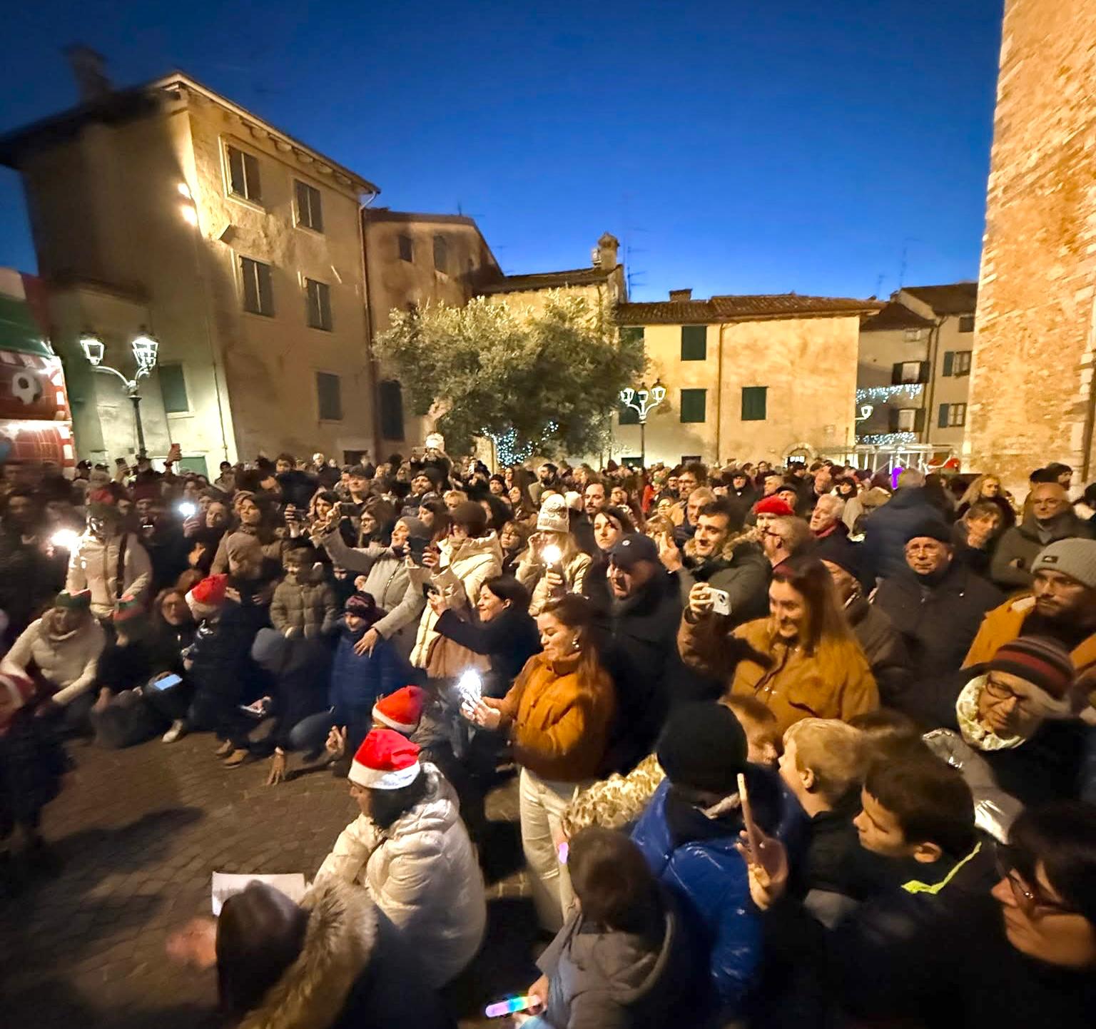 Grado si prepara al Natale, don Paolo agli operatori turistici: «Un tempo per respirare, riflettere e ripartire»
