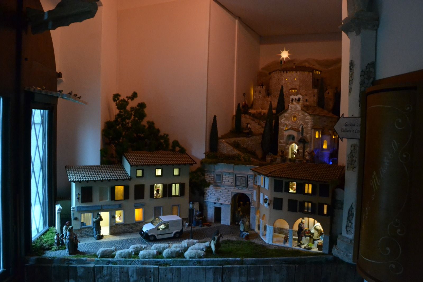 Immagine per Un omaggio a Go! 2025: così le Suore Clarisse di Gorizia hanno immaginato la loro natività 