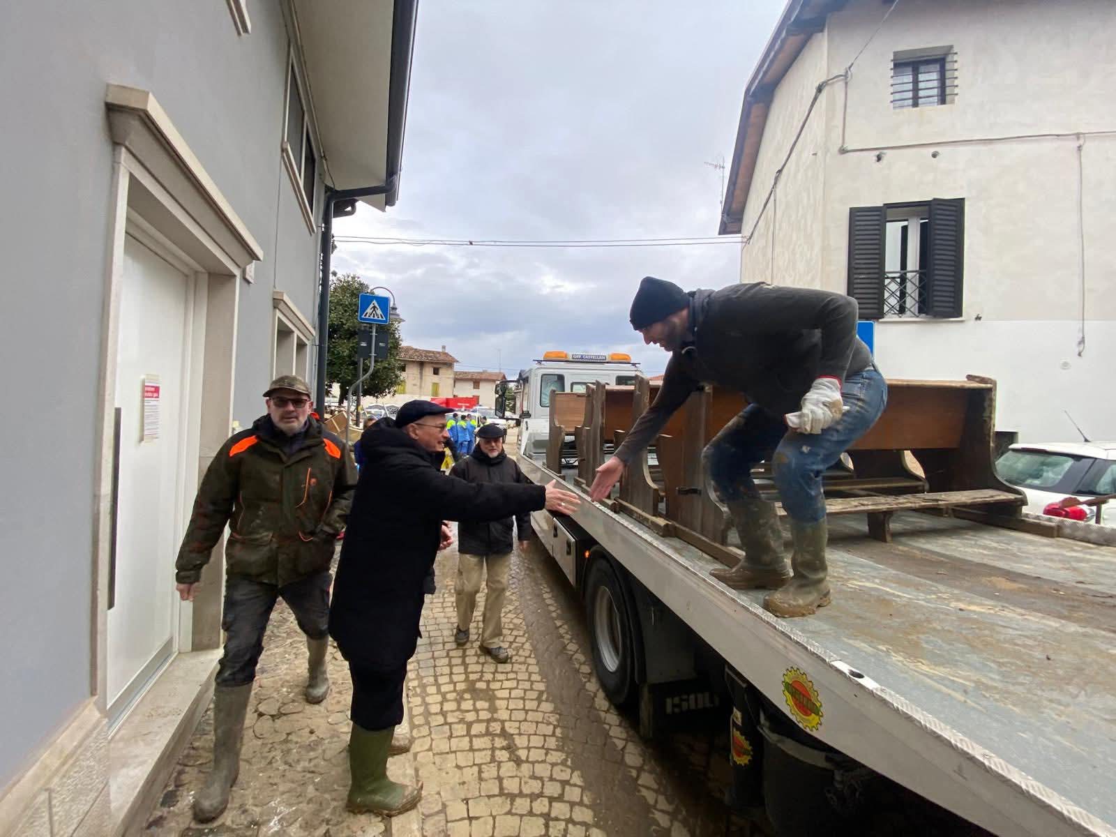 A Versa la Messa di Natale in piazza con l’arcivescovo Redaelli per le comunità colpite dall’alluvione