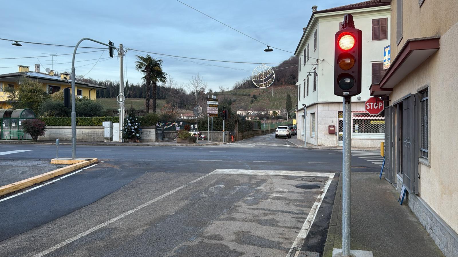 Immagine per Nuovo semaforo a Brazzano, 364 firme per chiedere correttivi all’impianto