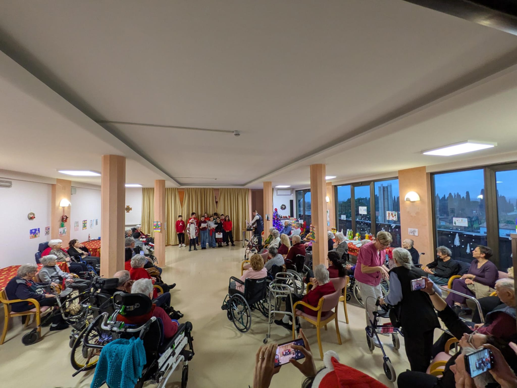 Immagine per Natale in Cjase, una festa di comunità alla Residenza per anziani di Cormons