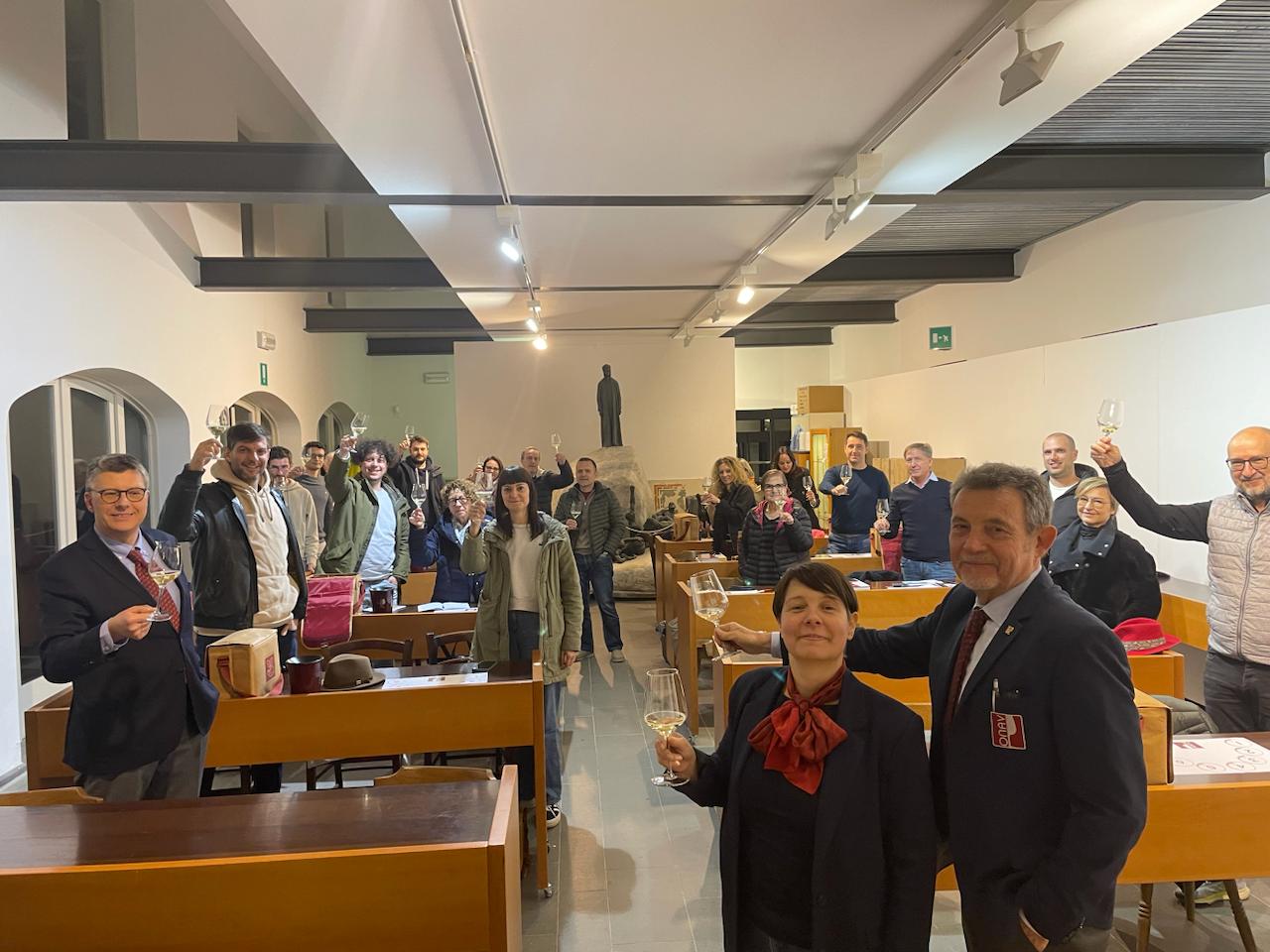 Copertina per Il viaggio nel mondo del vino, Onav lancia il corso a Cormons