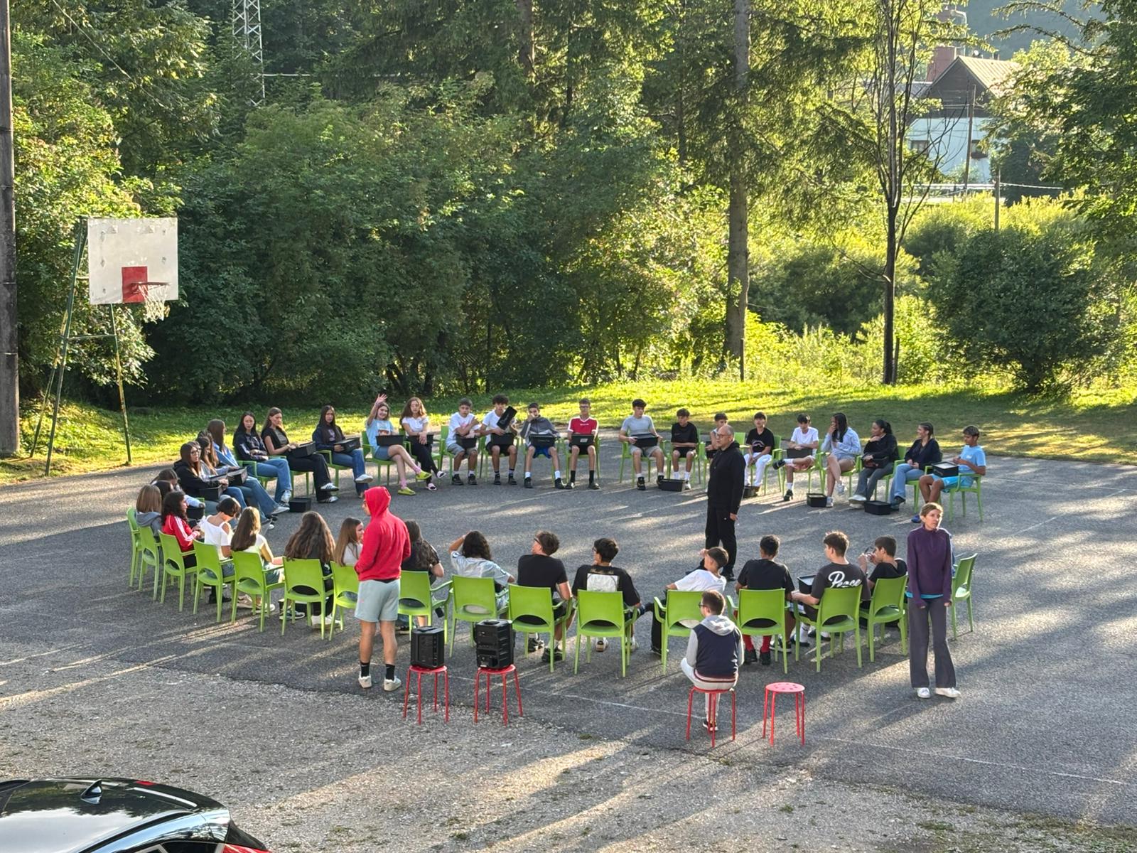Copertina per Campi estivi a Fusine nel segno di vent’anni di amicizia tra Grado e Cormons: «Un frammento di vita vera»