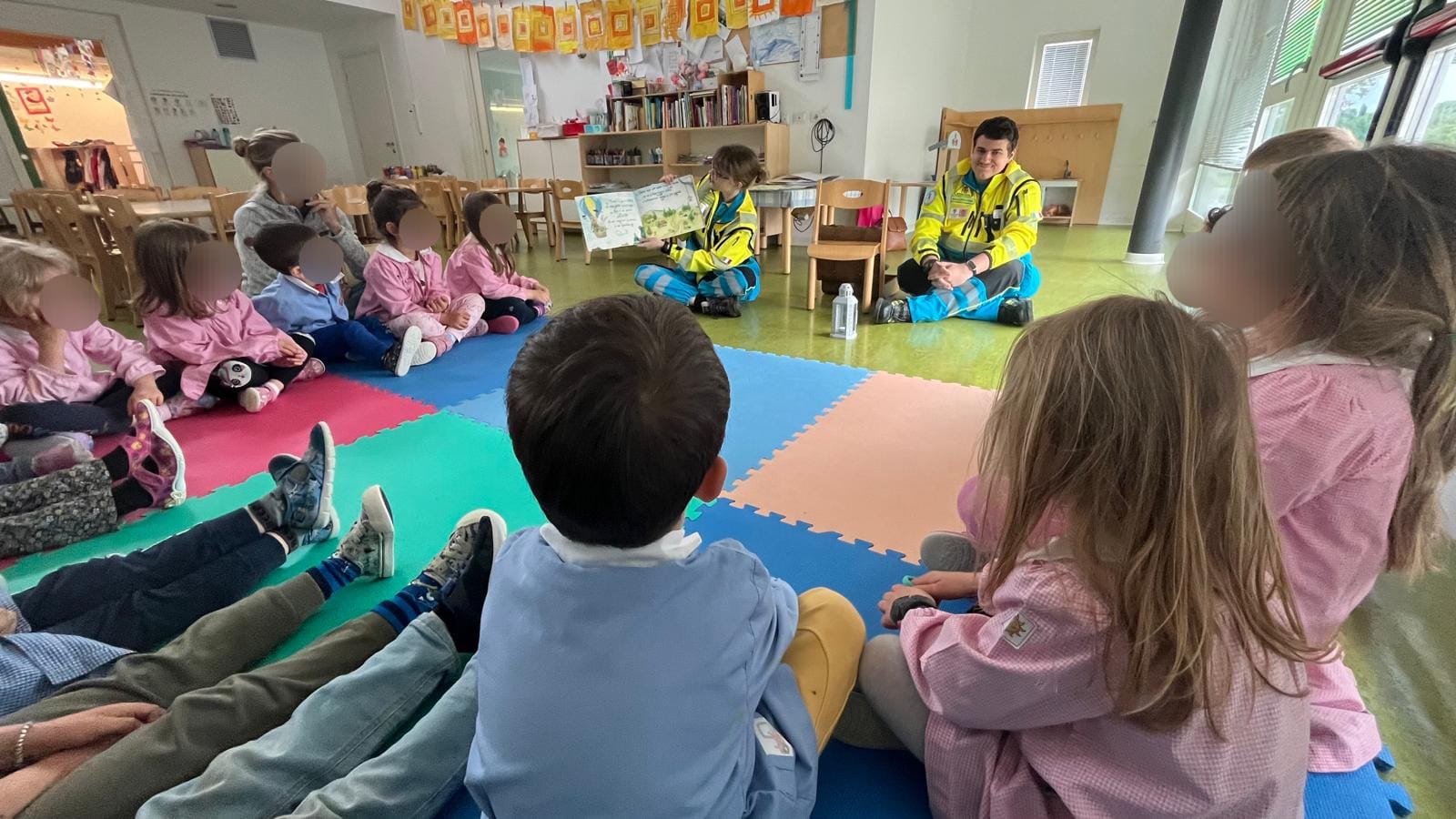 Copertina per Cormons, successo per 'A Scuola di Soccorso': fiabe disegni e giochi parlano di sicurezza nelle scuole dell’infanzia