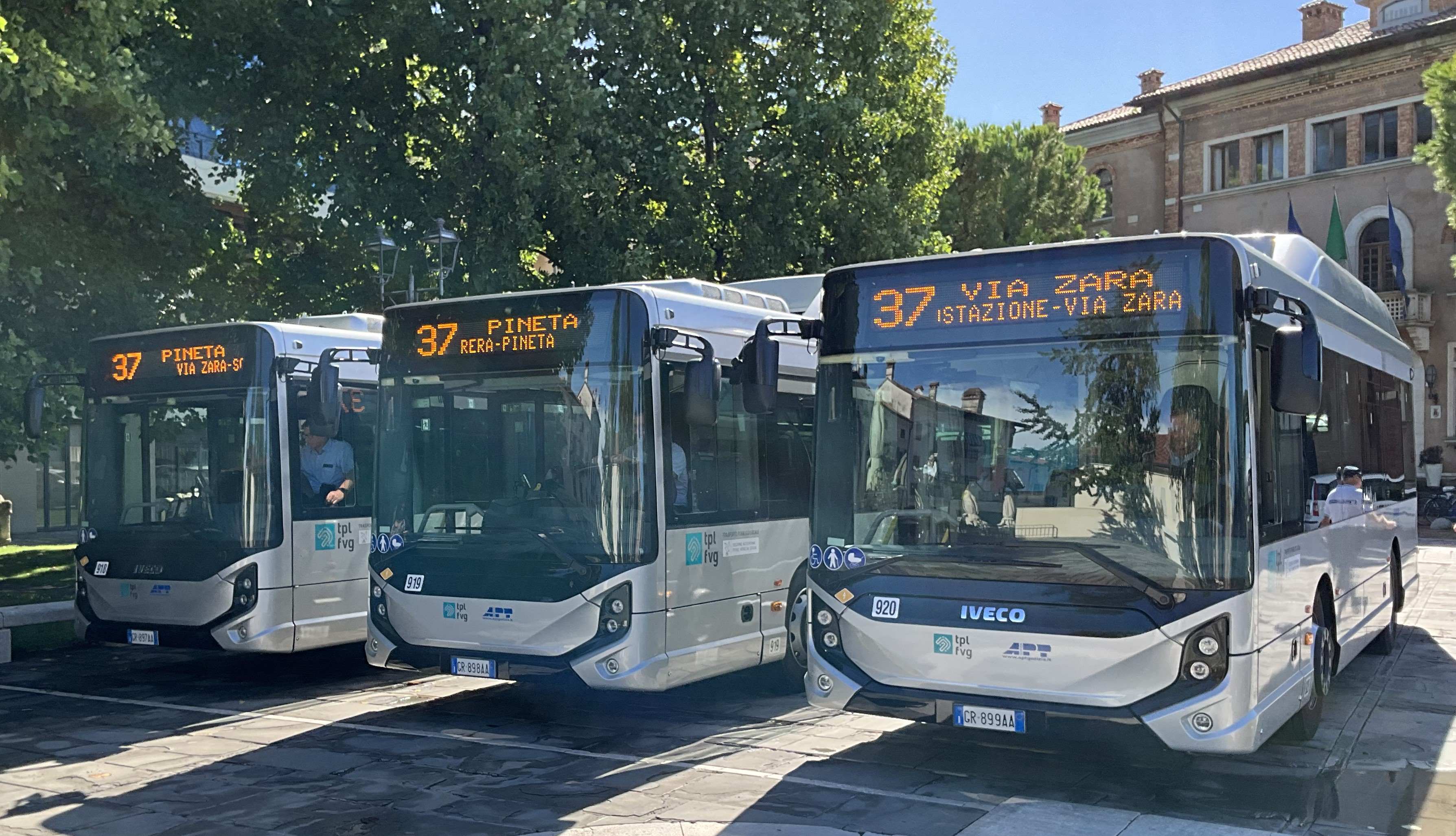 Copertina per Grado punta sulla mobilità green: disponibili bus ogni 30 minuti e pagamenti contactless