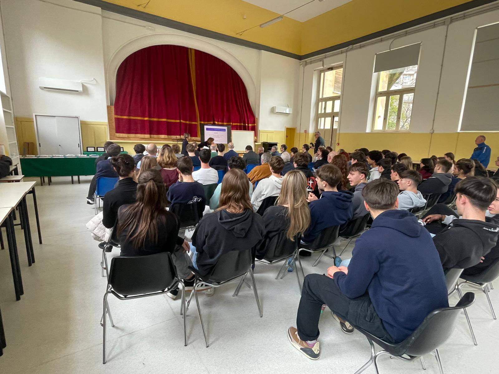 Immagine per Gorizia premia i talenti della Fisica: 7 studenti alla fase nazionale