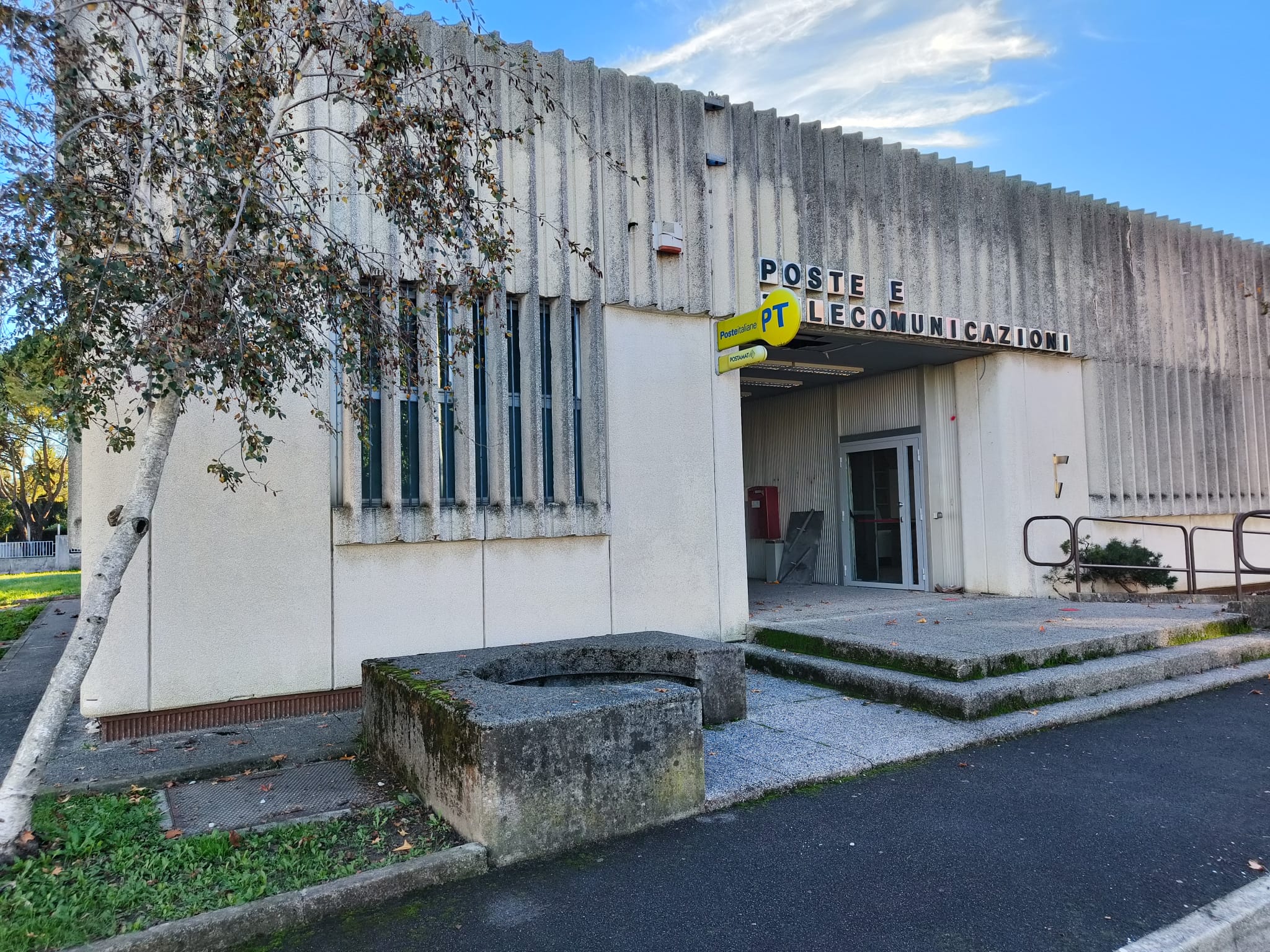 Ronchi, le opposizioni al sindaco Benvenuto: «Città senza ufficio postale, ormai un anno di disservizi e rinvii»