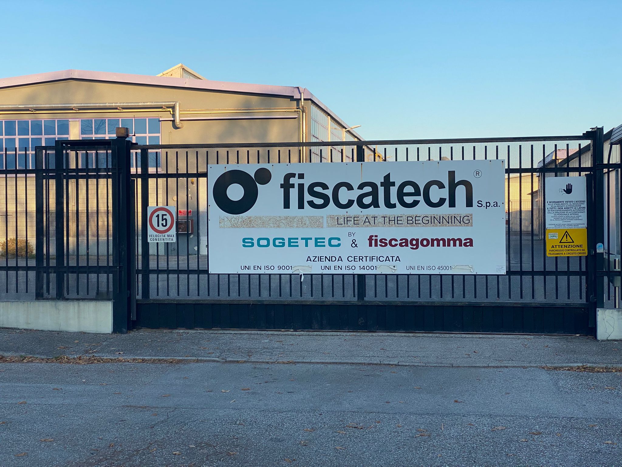 Immagine per Caso Fiscatech, le dem Vito e Mauri: «Il Comune intervenga subito. Serve un tavolo in Regione per salvare i posti di lavoro»