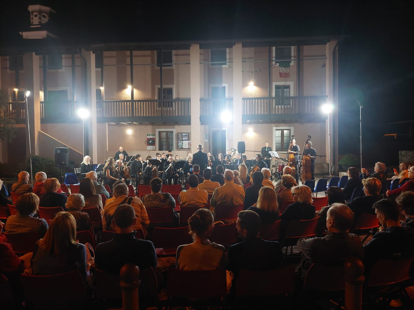 Immagine per La grande musica del cinema protagonista a Gorizia: l’Orchestra Fil(m)armonica al Parco Coronini