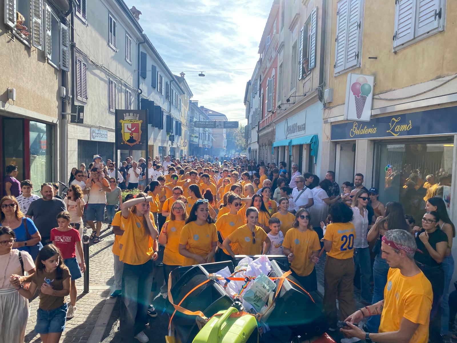 Immagine per In migliaia per l'edizione 2025 della Festa dell'Uva di Cormons. Felcaro: «Un patrimonio della nostra comunità»