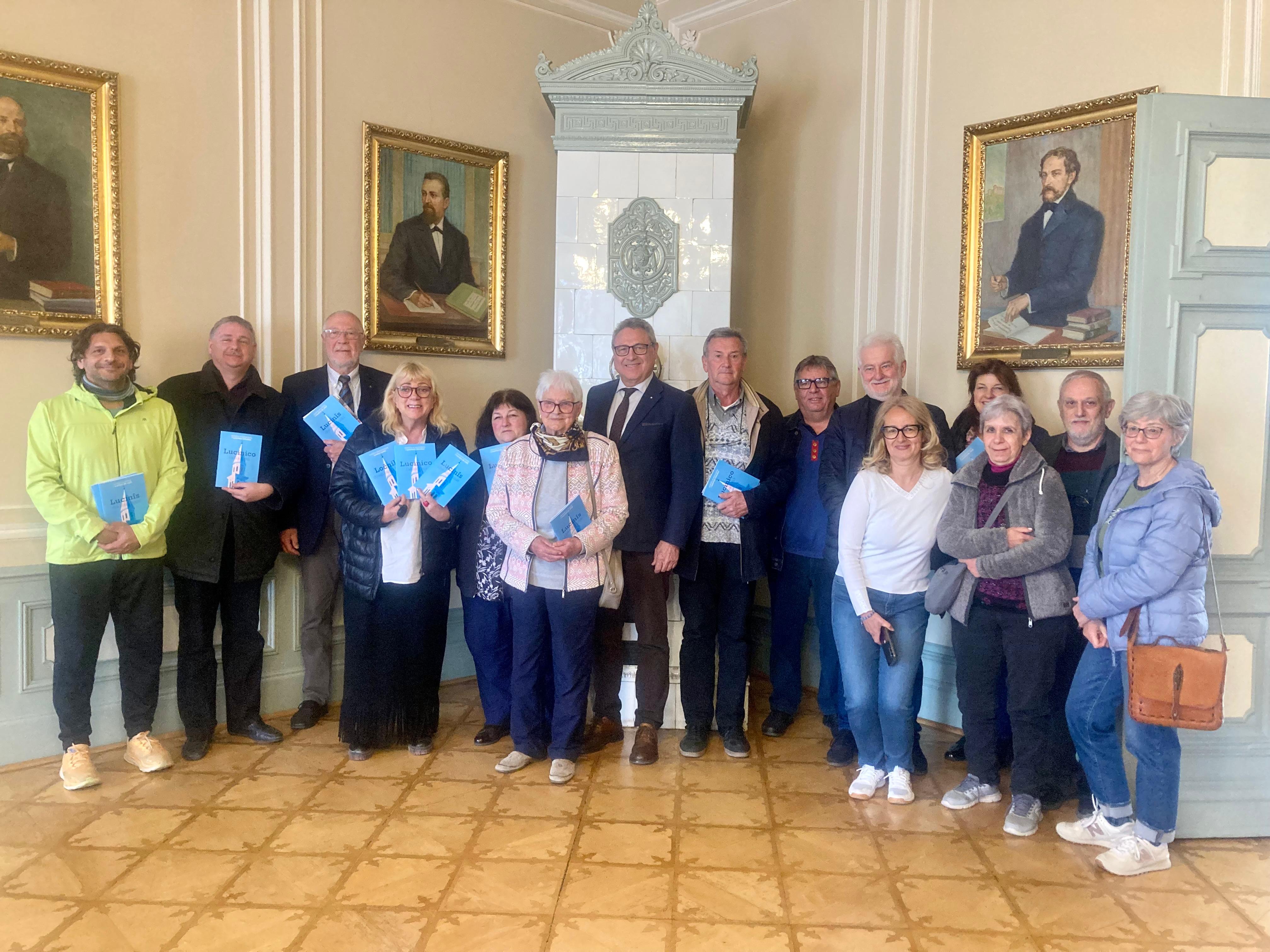 I quartieri di Gorizia si raccontano in dieci volumi e in tre lingue: Lucinico il primo, «L'altra città»